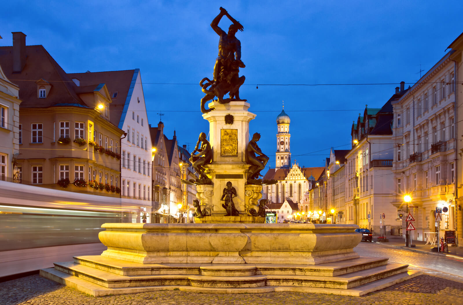 Herkulesbrunnen in der Augsburger Maxstraße - Marius Klemm Fotografie